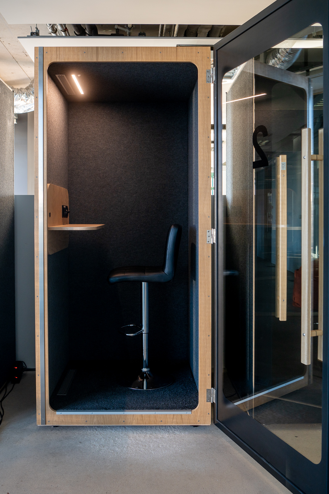 Cabine de travail PhoneBooth — concentration et confidentialité garanties